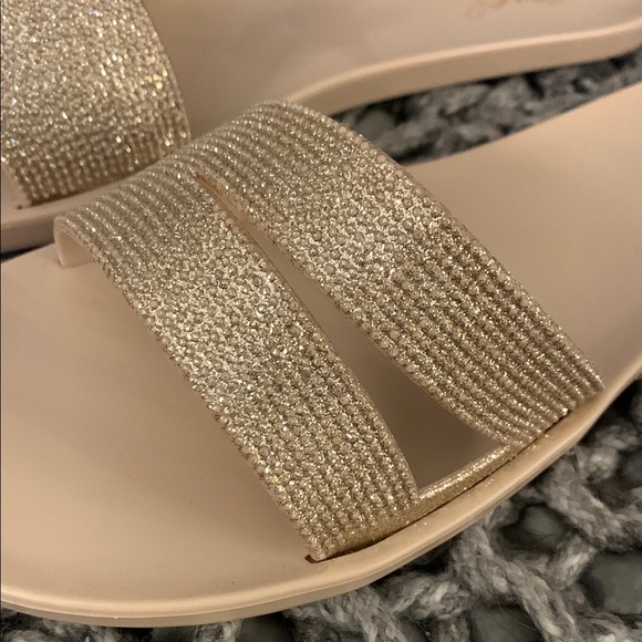 Gold Minimalist Slide Sandals - Picture 3 of 9